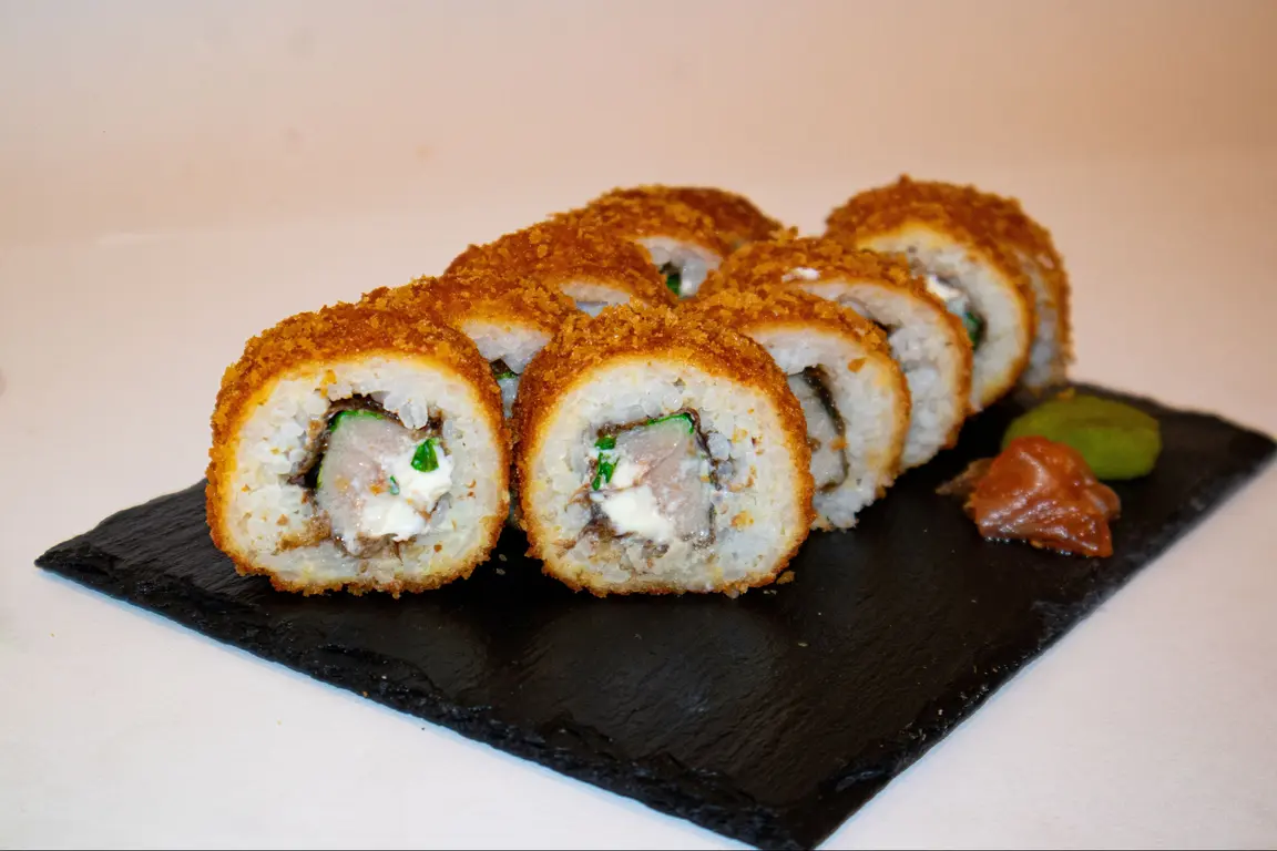 Hot roll goku rebozado en panko