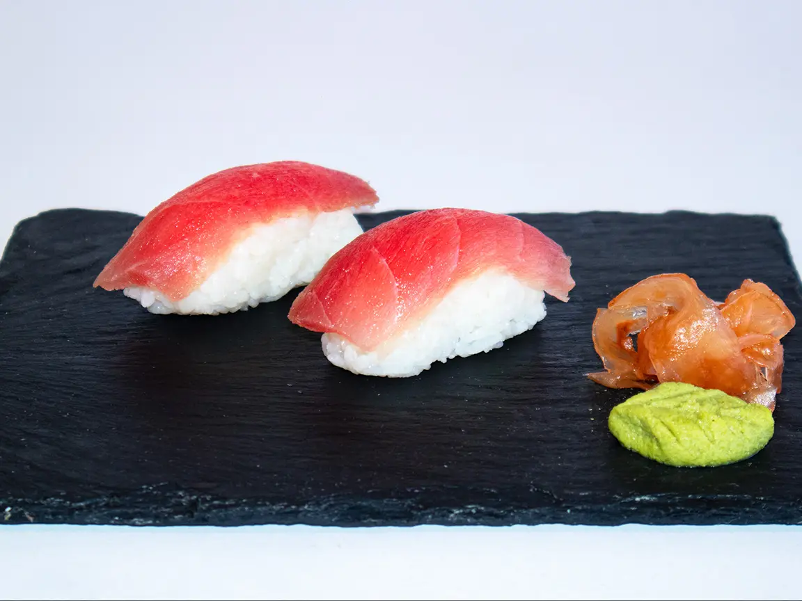 Niguiris de atun rojo