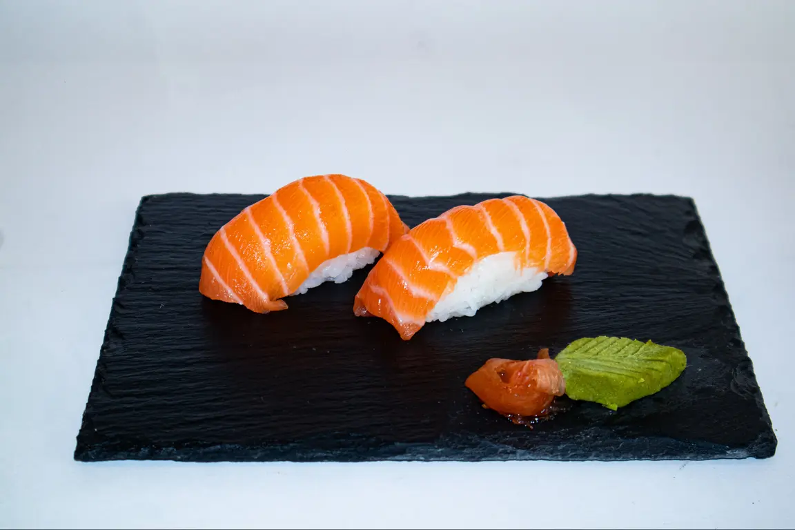 Niguiris de salmon fresco